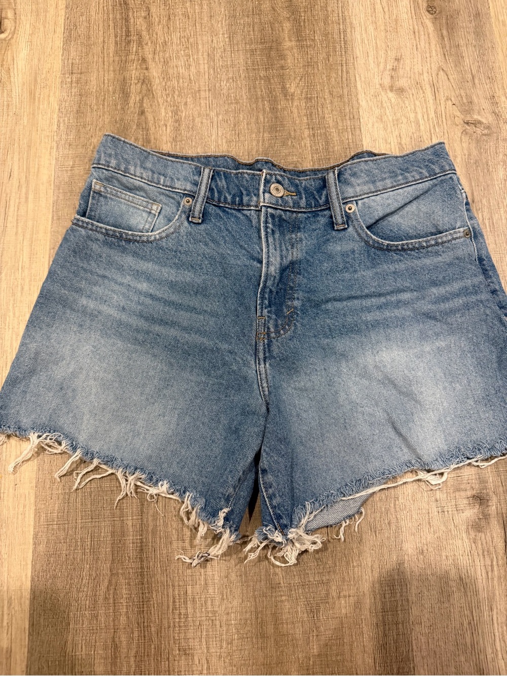 Lucky brand 90s midi short - Light Blue Fray Hem size 8